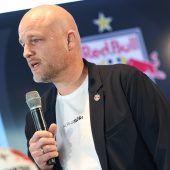 Schröder verlässt den Bullenstall