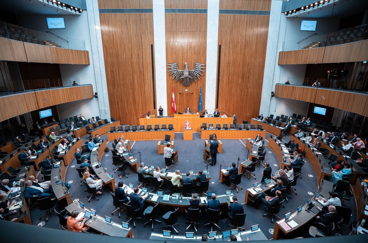 Während die Daten auf Bundesebene besser sind, sieht es in Ländern und Gemeinden trist aus. ⇒APA