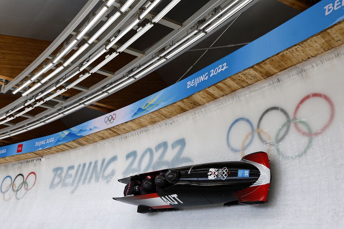 Als Einziger des Ländle-Quartetts kam Anschieber Kristian Huber (ganz hinten) bereits 2022 in Peking zu olympischen Ehren.⇒APA