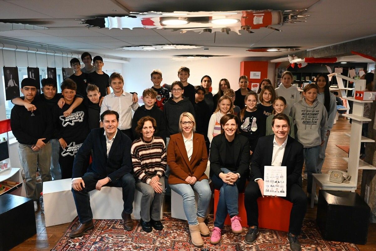 Am Montag tauschten sich Schüler mit Lustenauer Politikern über ihre Anliegen im W*ORT aus.⇒bvs (3)