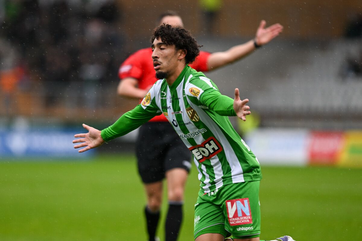 Amine Bouchenna war Lustenaus bester Mann auf dem Platz und erzielte seinen ersten Saisontreffer.⇒gepa