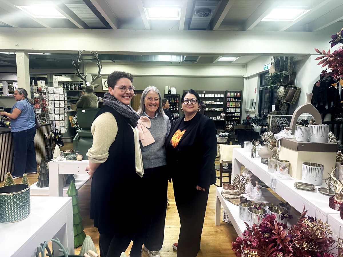 Andrea Butterweck (rechts) berichtete über die Entwicklung der „Feuerfrauen“.
⇒
Stadt Hohenems