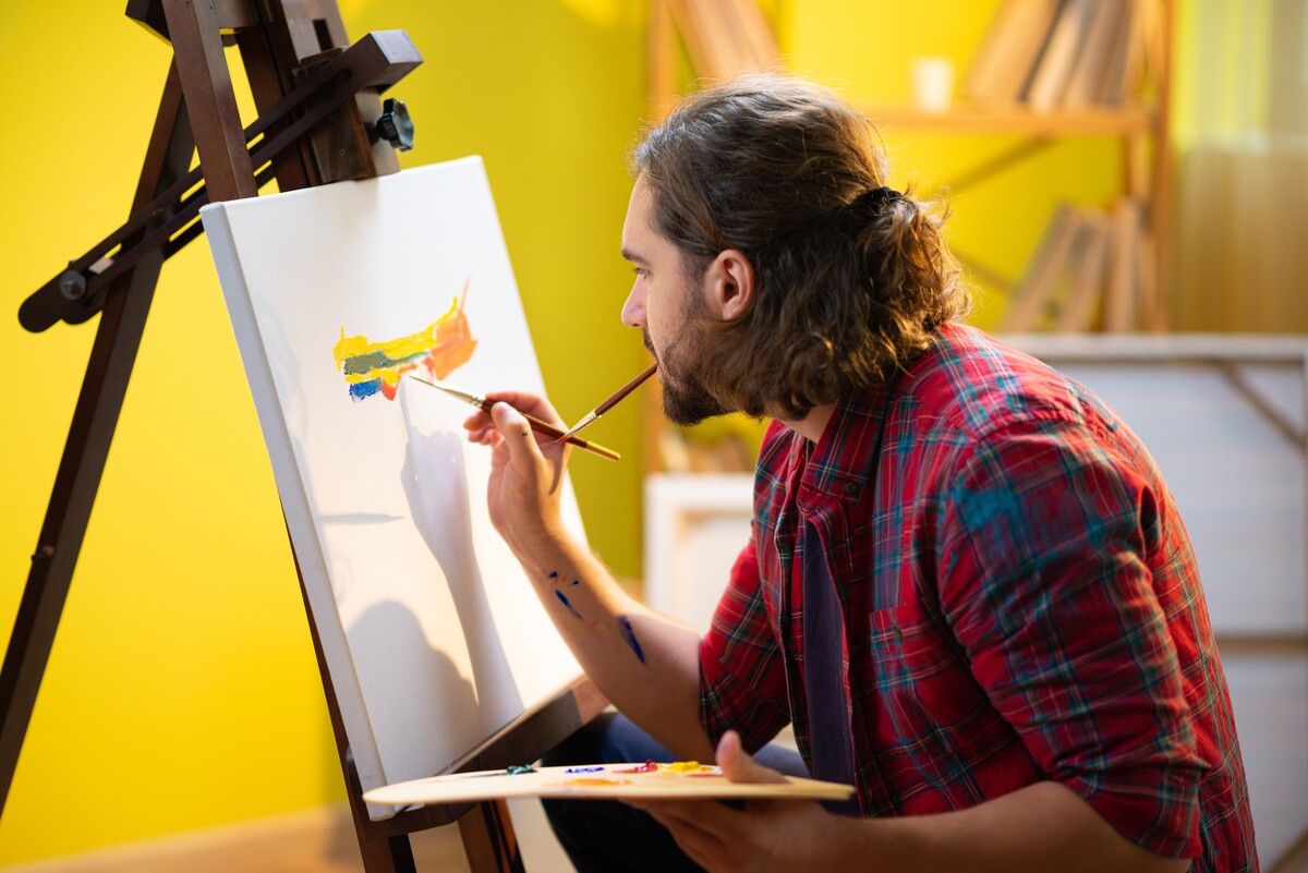 Auch für Kunstschaffende gibt es Stipendien.⇒Shutterstock