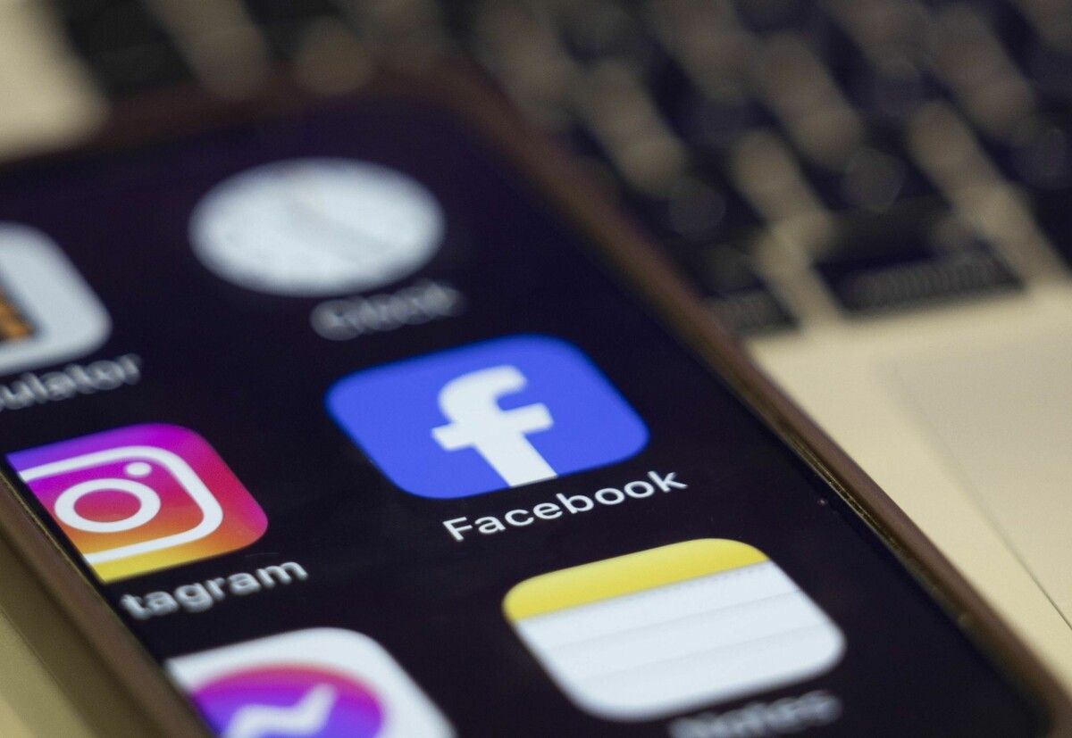 Auch Online-Profile bei Sozialen Netzwerken zählen rechtlich zum Nachlass. ⇒apa