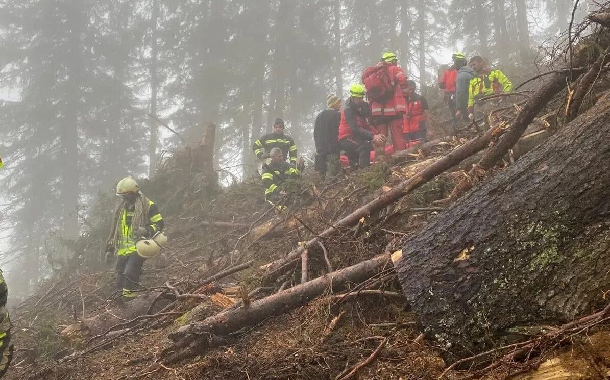Bei der Vermisstensuche hatten sich am Dienstag sämtliche Feuerwehren des Montafons beteiligt, als am Vormittag traurige Gewissheit herrschte. ⇒LERCH