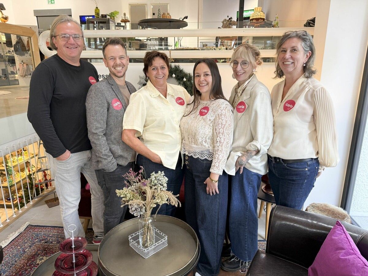 Concept-Store-Team: Thomas Nikolatti, Philipp Fessler, Sabine Riedmann, Sabrina Bereiter, Miriam Auer und Isabell Dockl.⇒Franc