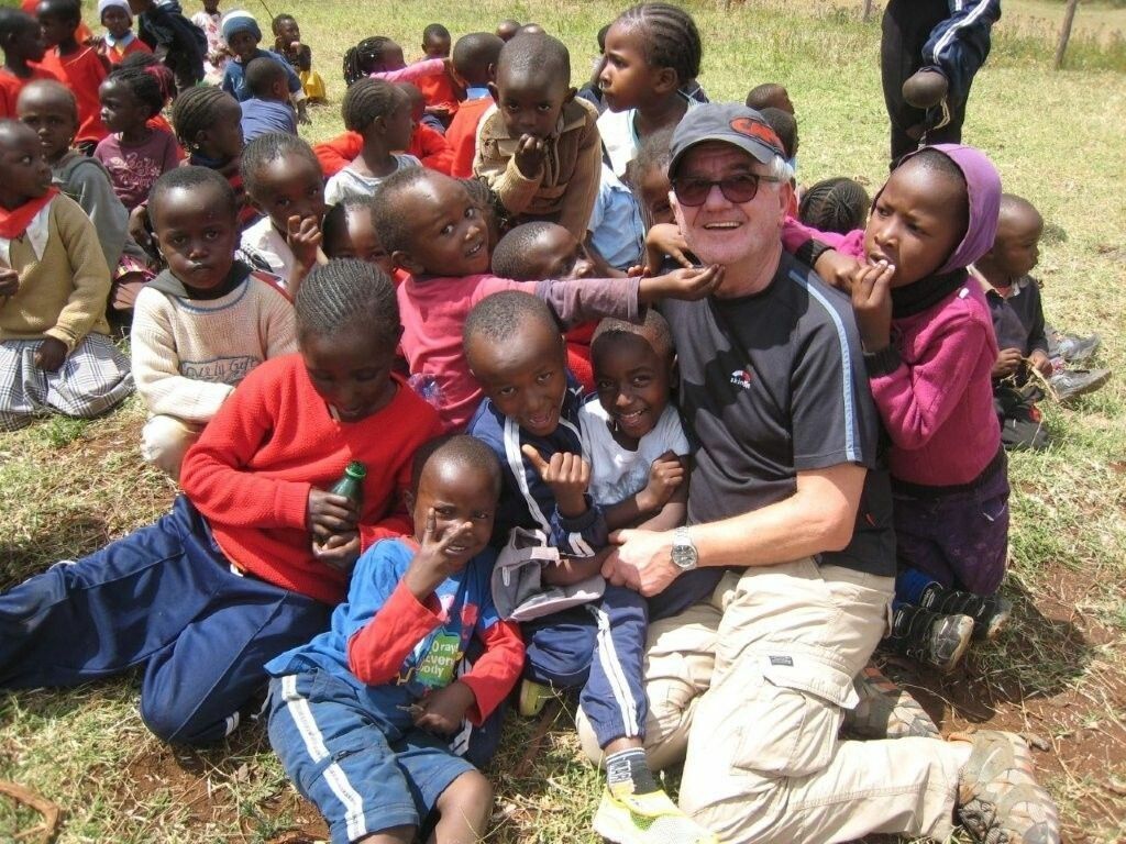 Dank Helmut und den Patenschaften wird es den Kindern ermöglicht in die Schule zu gehen.