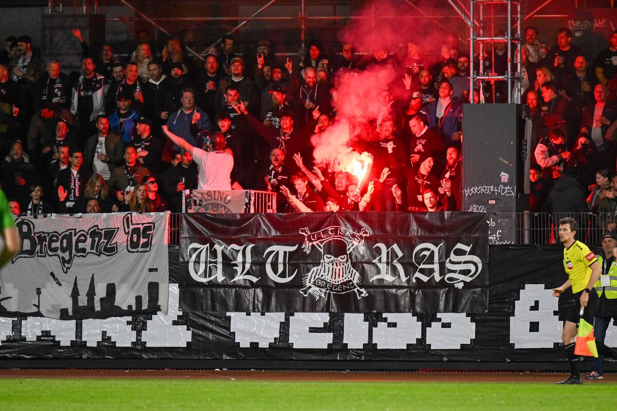 Das entwendete Banner der Bregenzer Ultras könnte zu einem Zankapfel beim Derby zwischen SW Bregenz und Austria Lustenau werden.⇒gepa