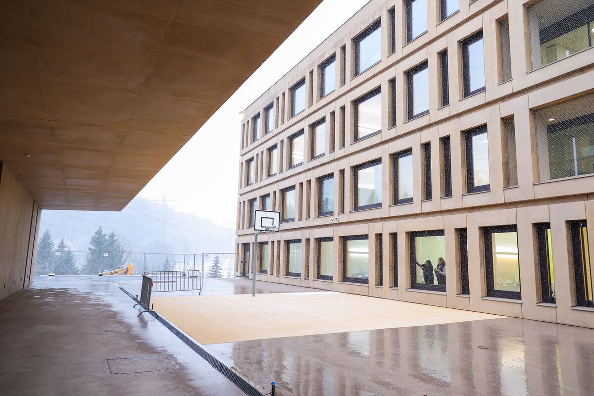 Das neue Gebäude ist nicht nur imposant, es verfügt auch über eine Umgebung, die Sicherheit und Heilung ermöglicht. ⇒VN/PS