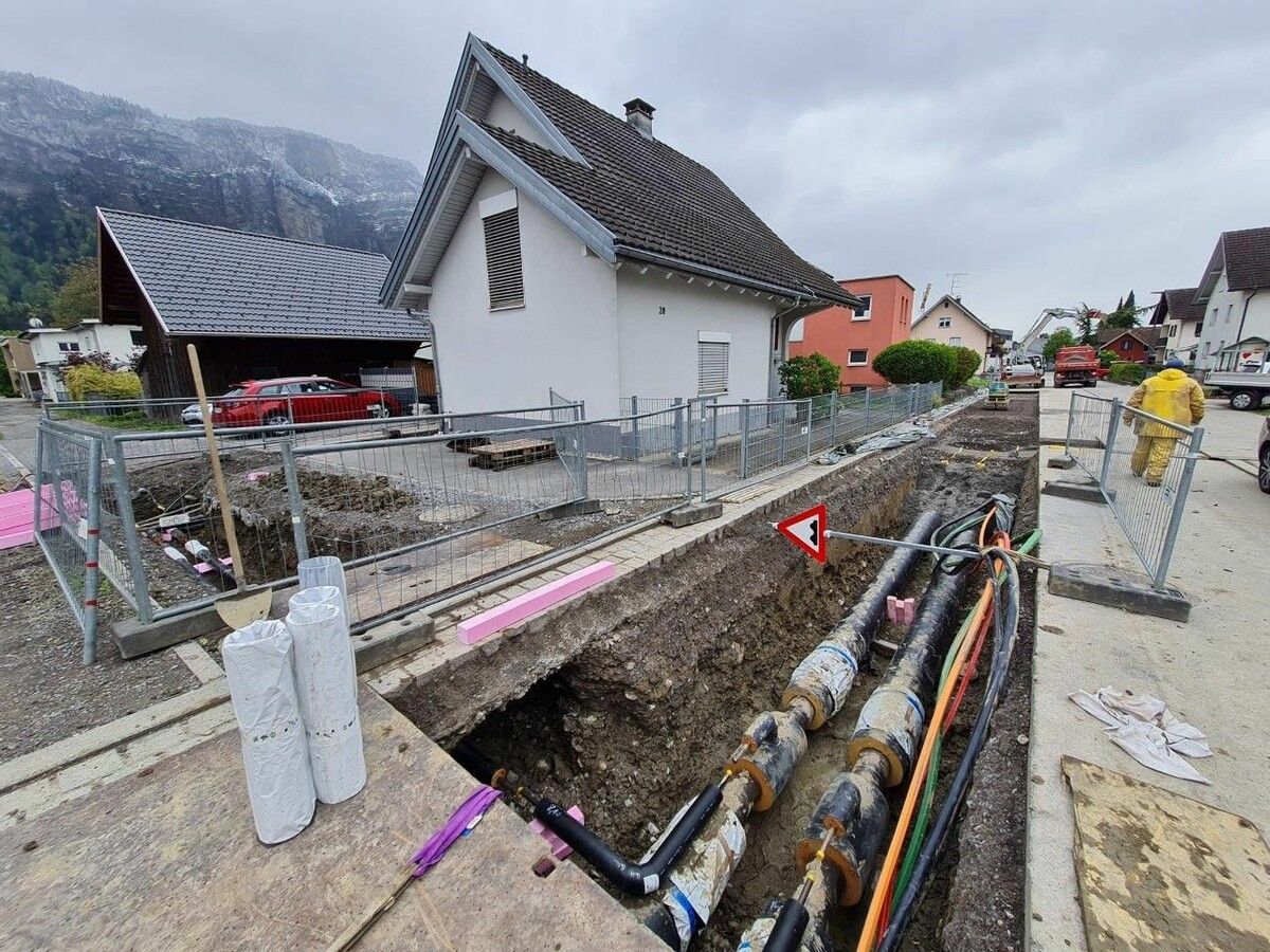 Das neue Nahwärmenetz direkt vor der Haustür: Für eine Vorarlberger Familie war das der perfekte Anlass, ihre Gasheizung loszuwerden. ⇒Privat
