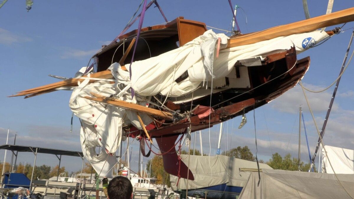 Das Segelboot wurde nach der Kollision sichergestellt. ⇒M. Shourot