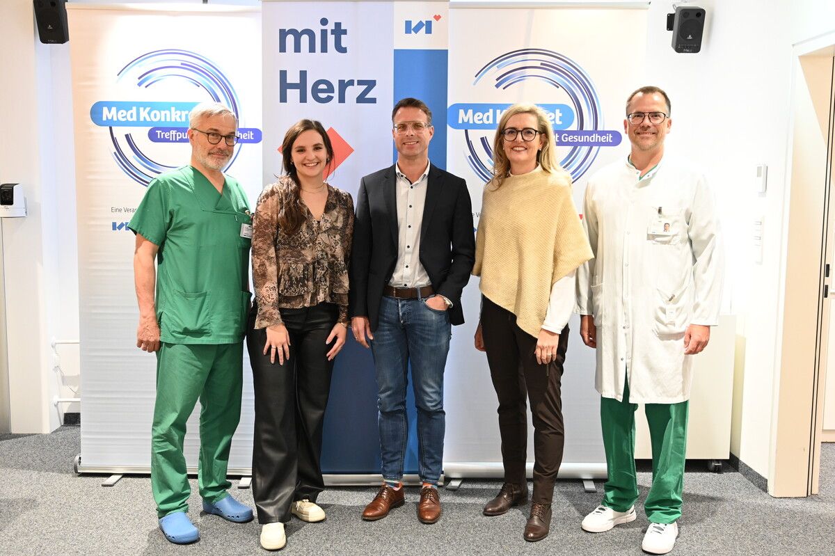 Das Team hinter dem Med-Konkret-Programm v.l.: Primar Wolfgang Hofmann, Katharina Zuder, Primar Claudius Falch, Ulrike Delacher und Primar Matthias Frick. Die stellvertretende Pflegedirektorin Claudia Mathis fehlte wegen einer Fortbildung.