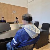 Unmoralisches Angebot an 15-Jährige