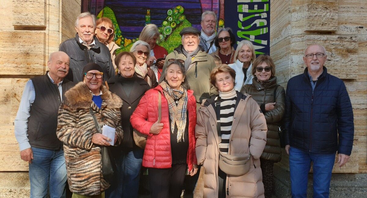 Der Jahrgang 1947 Bregenz erkundete Lindau mit Hundertwasser-Ausstellung und dem neu eröffneten Cavazzen-Museum. ⇒Jahrgang47 Bregenz