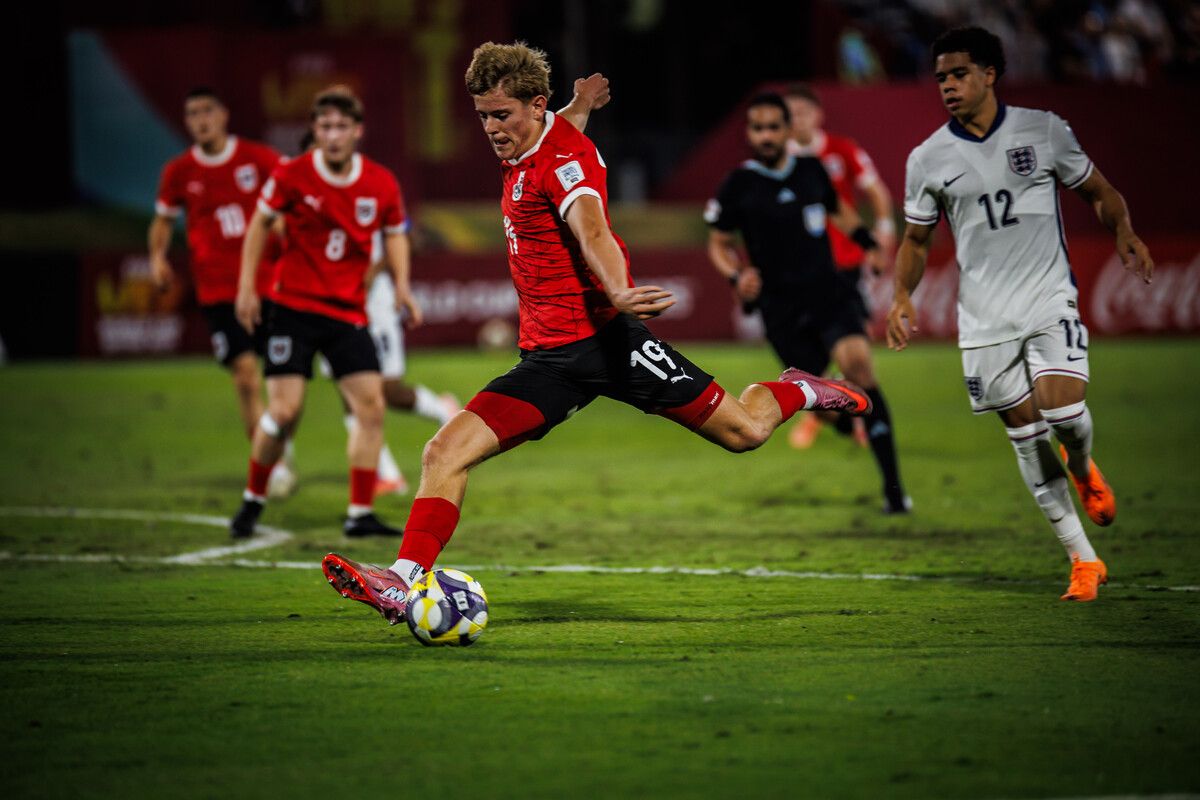 Der Salzburger Johannes Moser schoss Österreichs U17-Nationalteam mit seinem Treffer gegen Japan beim 1:0-Sieg ins WM-Halbfinale.⇒apa