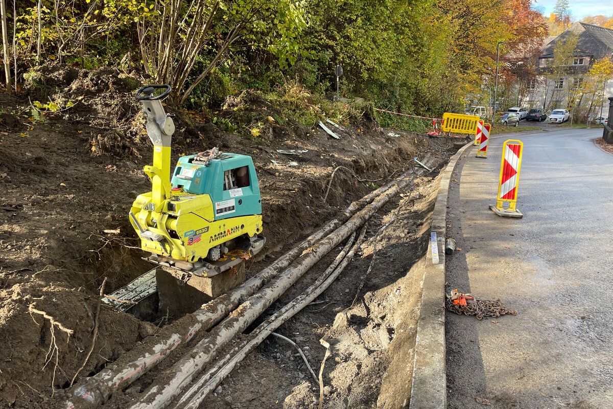 Derzeit wird am Steinebach ein neuer Gehwegabschnitt gebaut.⇒Stadt