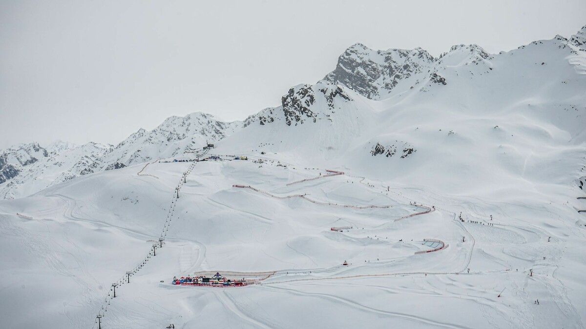 Die Fredabahn am Grasjoch bringt den Nachwuchs des Skiclubs Montafon, nationale wie auch internationale Athleten zur Trainingsstrecke und spielt auch bei den FIS-Weltmeisterschaften eine wichtige Rolle. ⇒Vanessa Strauch