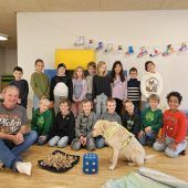 Schulhund sorgt für Staunen