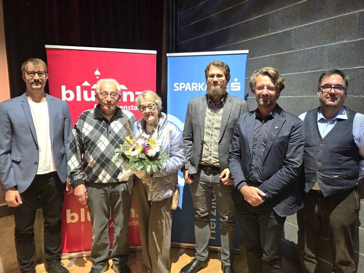 Die Protagonisten des Abends: Stefan Stachniß, Joop Caneel mit Gattin, Raphael Einetter, Dominik Markl und Christof Thöny (v.l.). ⇒os (3)