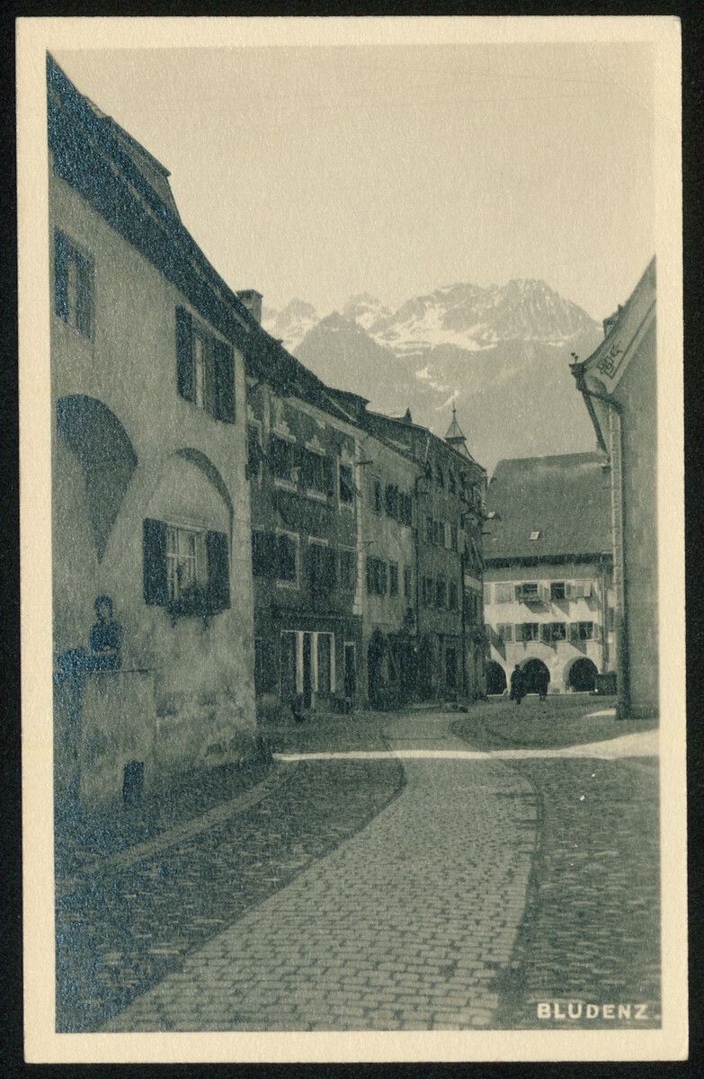Die Rathausgasse auf einer Aufnahme vor 1939.