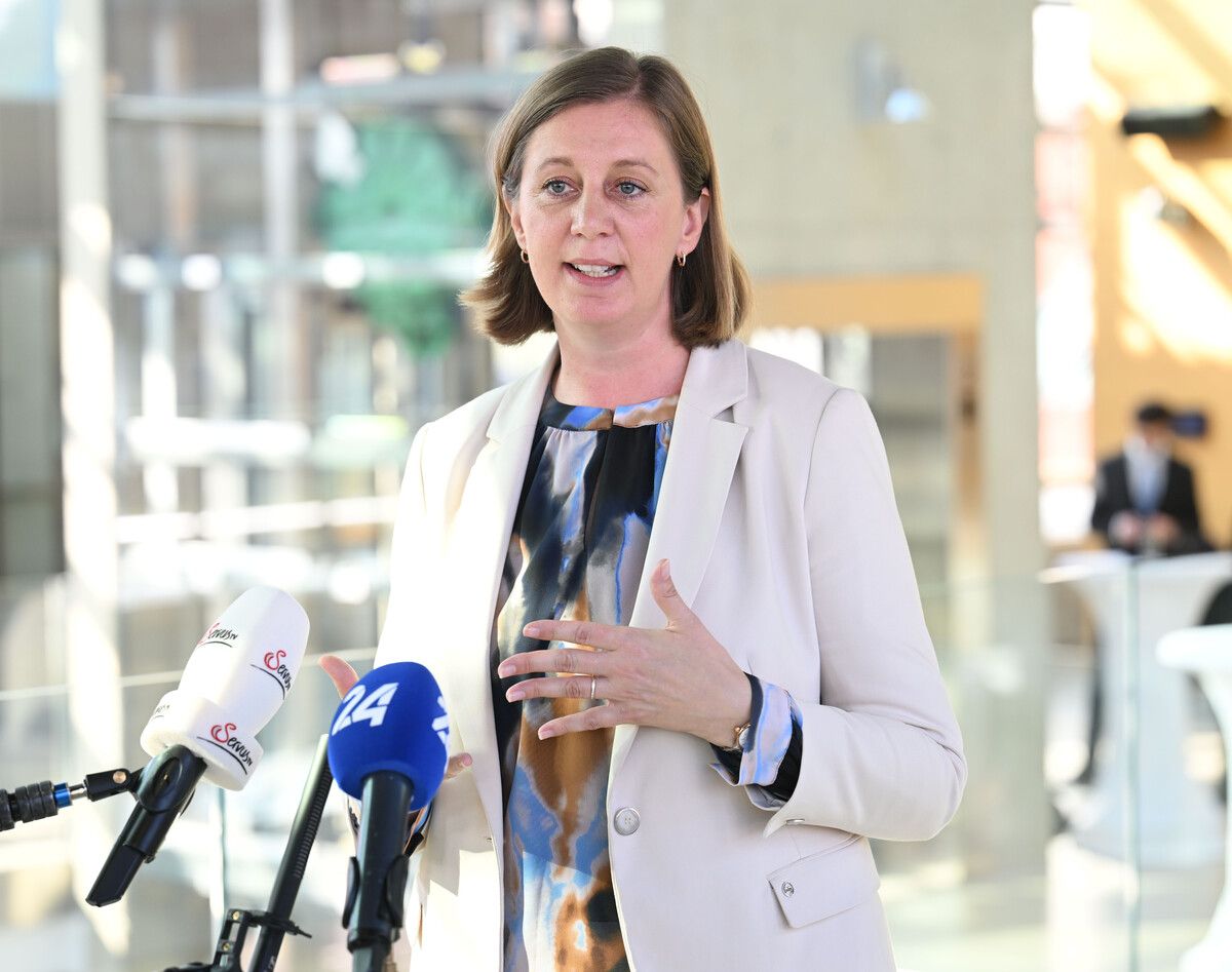 Eibinger-Miedl schließt weitere Sparpakete nicht aus.⇒APA