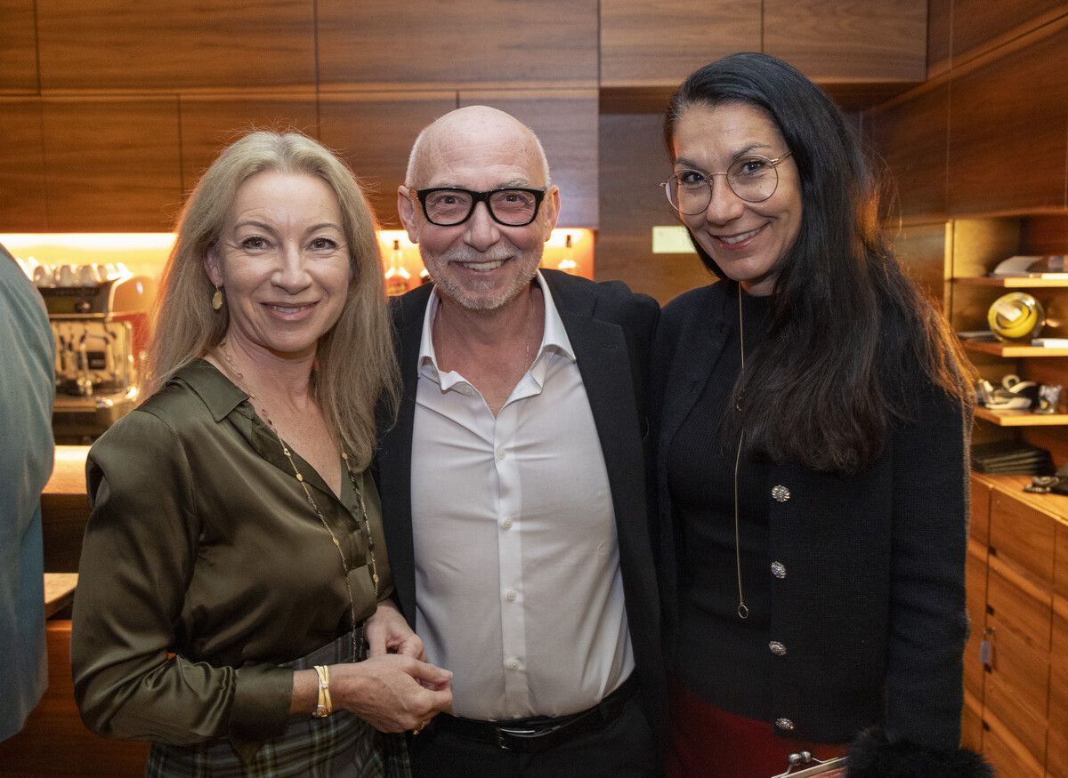 Eva und Robert Molnar (O.Rein) sowie Messepark-Geschäftsführerin Nicole Schedler.