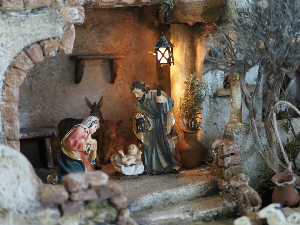 Für seine Krippen verwendet Richard Scherrer ausschließlich Naturmaterialien, die er bei Spaziergängen und Wanderungen während des Jahres sammelt. ⇒vlkh