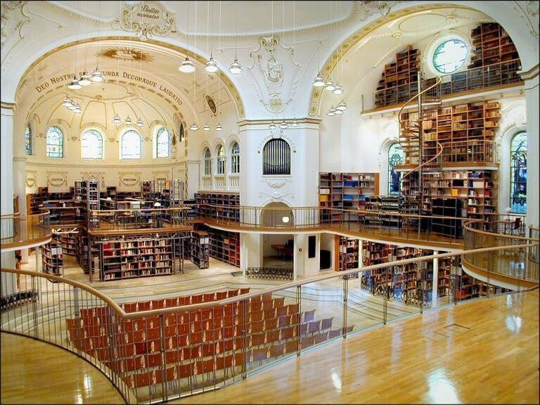 Heute Abend wird im Kuppelsaal der Vorarlberger Landesbibliothek der neue Online-Fotobestand vorgestellt.⇒VLB/G. Kresser