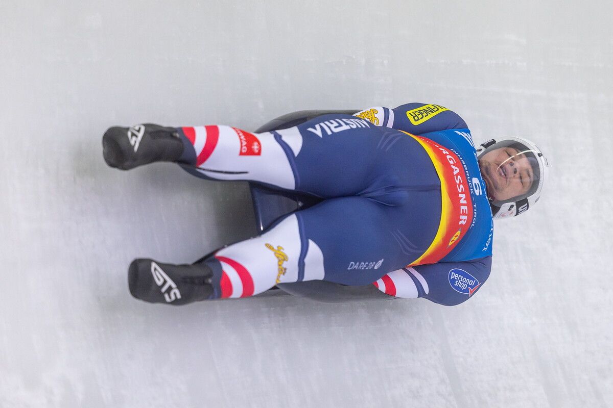 Jonas Müller und Österreichs Rodel-Asse absolvierten die ersten Trainingsfahrten im Eiskanal des Cortina Sliding Centre. ⇒APA