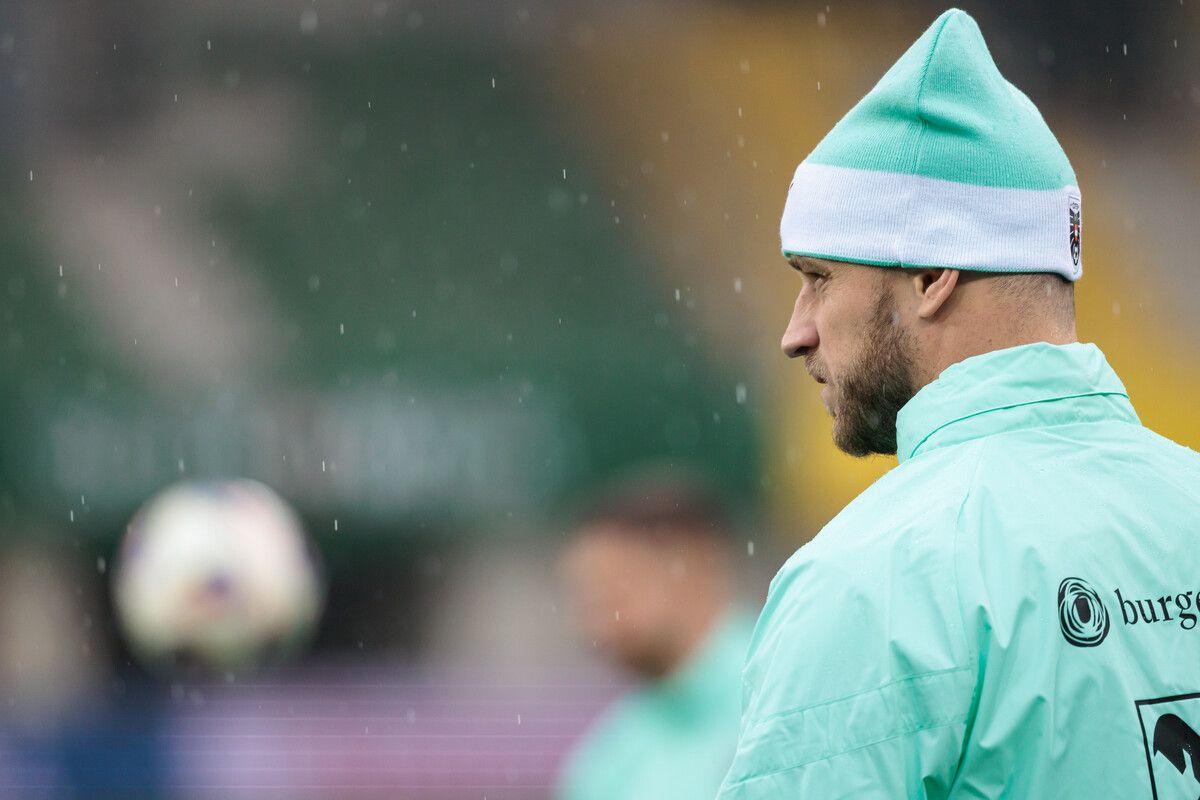 Marko Arnautovic als „Mann mit der Mütze“, angesichts der tiefen Temperaturen beim Training in Wien.⇒gepa/2, apa