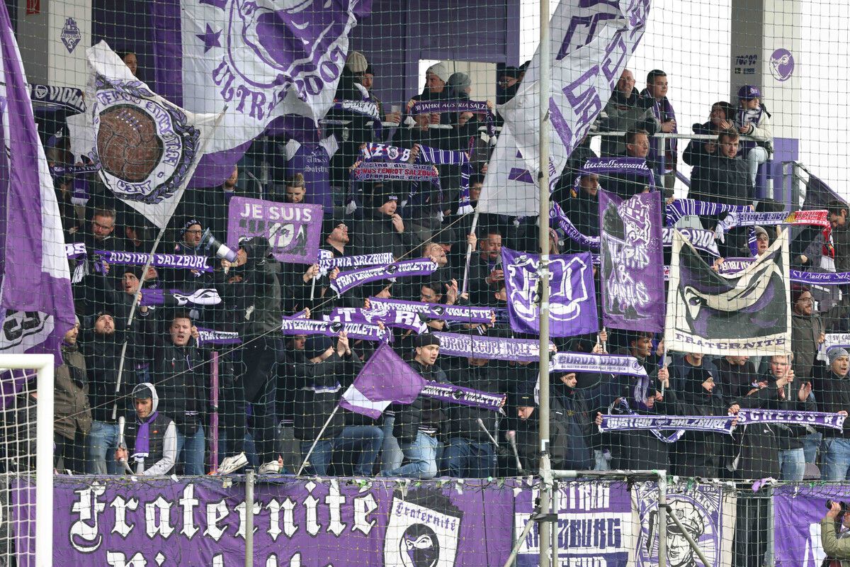 Nach den Ausschreitungen der Wacker Innsbruck-Fans in Altach stehen die Anhänger von Austria Salzburg heute in Lustenau unter besonderer Beobachtung.⇒gepa