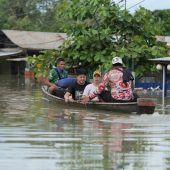 Nach tödlichen Taifunen: Zorn über „Phantom“-Schutzbauten