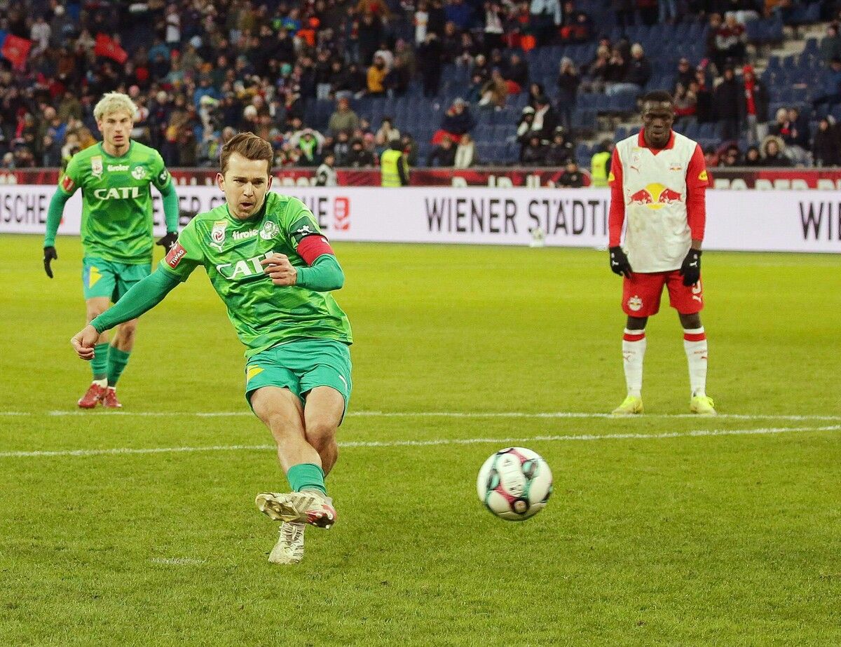 Per Elfmeter schoss Valentino Müller die WSG zum Sieg in Salzburg.⇒gepa