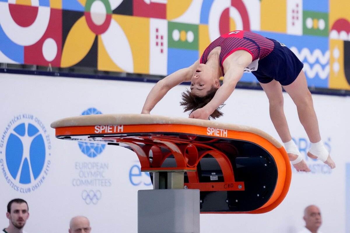 Samuel Wachter verpasste bei der Junioren-WM in Manila um 0,116 Punkte den Einzug ins Top-8-Finale am Sprung.⇒GEPA