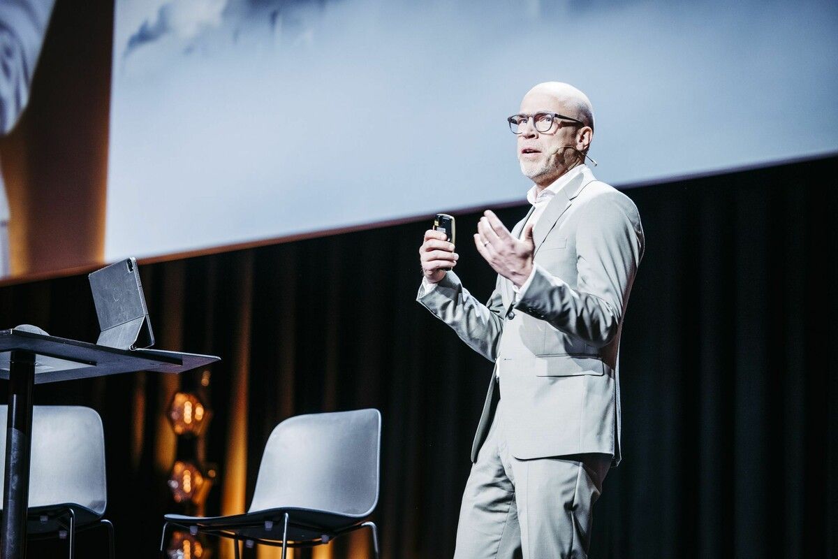 Sebastian Matthes ist seit 2020 Chefredakteur der deutschen Wirtschafts- und Finanzzeitung Handelsblatt.