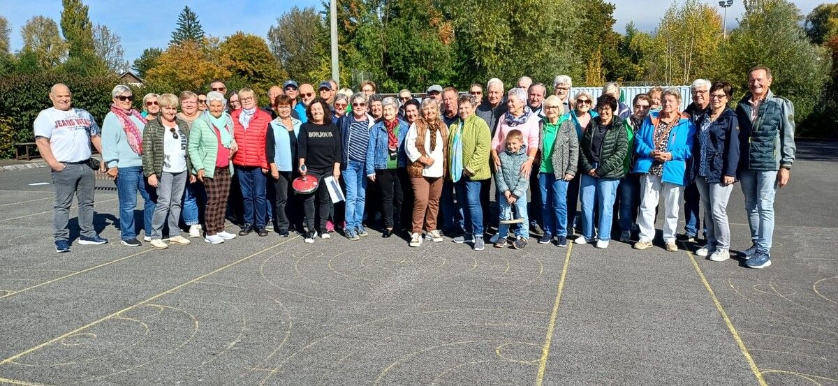 Sportlich und gesellig: Der PVÖ Bregenz genoss einen gelungenen Nachmittag beim ESC.
⇒
PVÖ Bregenz