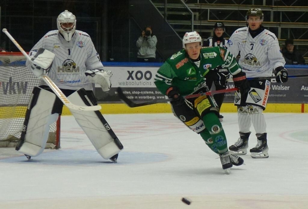 Usko Laaksonen verwandelte in Cortina den entscheidenden Penalty.⇒Halder