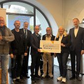 26.000 Euro für neuen Bus der Lebenshilfe