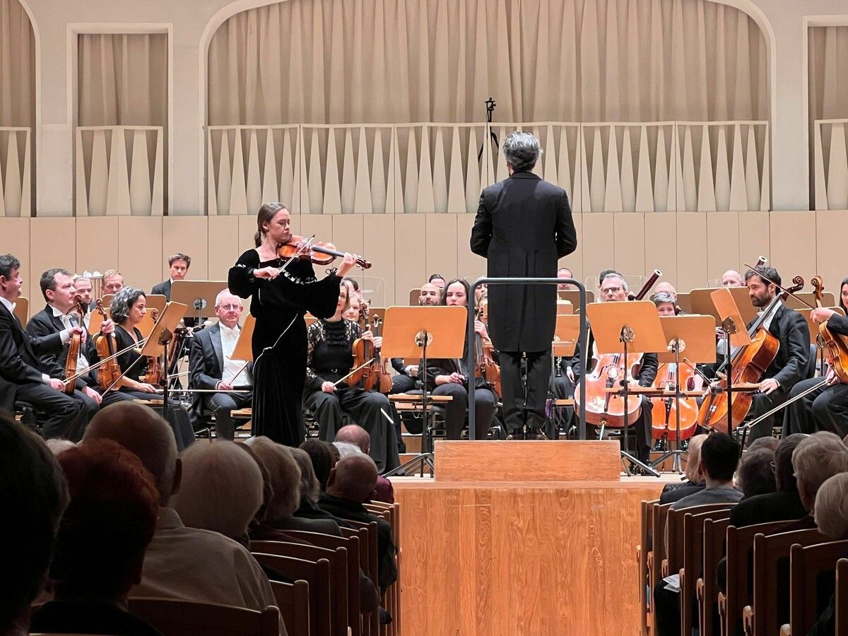 Alexandra Conunova überzeugte durch ihre konzentrierte Präsenz und ihr großes Können. ⇒VN/Marte