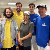 Weihnachtsgrüße mit „Essen auf Rädern“