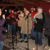 Nikolo und Trenkwalder bringen Adventstimmung in den Rankweiler Hof