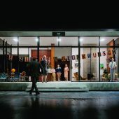 Tiefe Risse im Glashaus