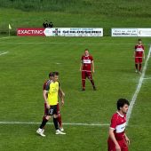 Tisis jagt den Meistertitel und Klammer sprintet voran