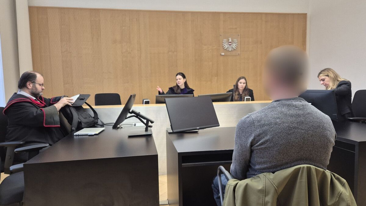 Der Angeklagte zeigte sich von Anfang an voll geständig. ⇒Christiane Eckert