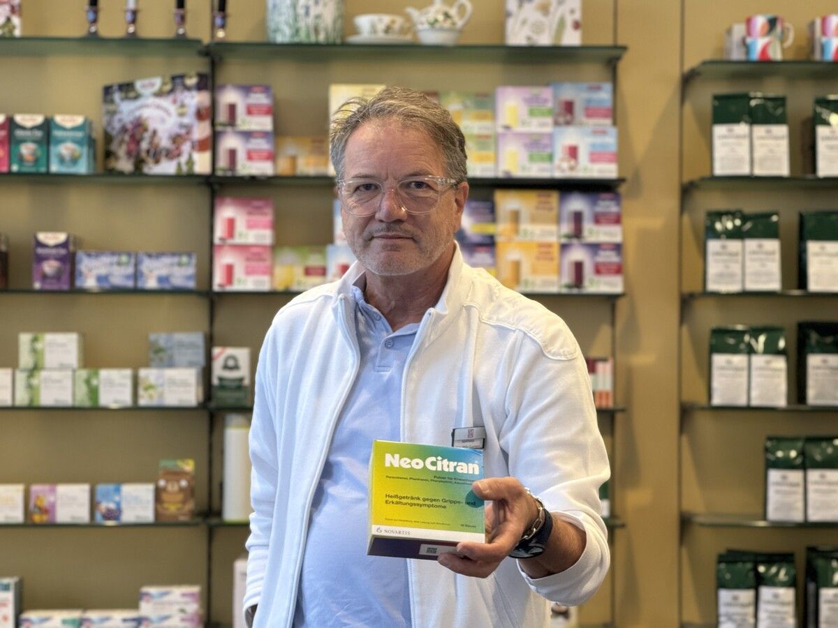 Der Dornbirner Apotheker Guntram Mähr warnt vor irreparablen Schäden bei der regelmäßigen Einnahme von Neocitran.⇒VOL.AT/E. Waanders