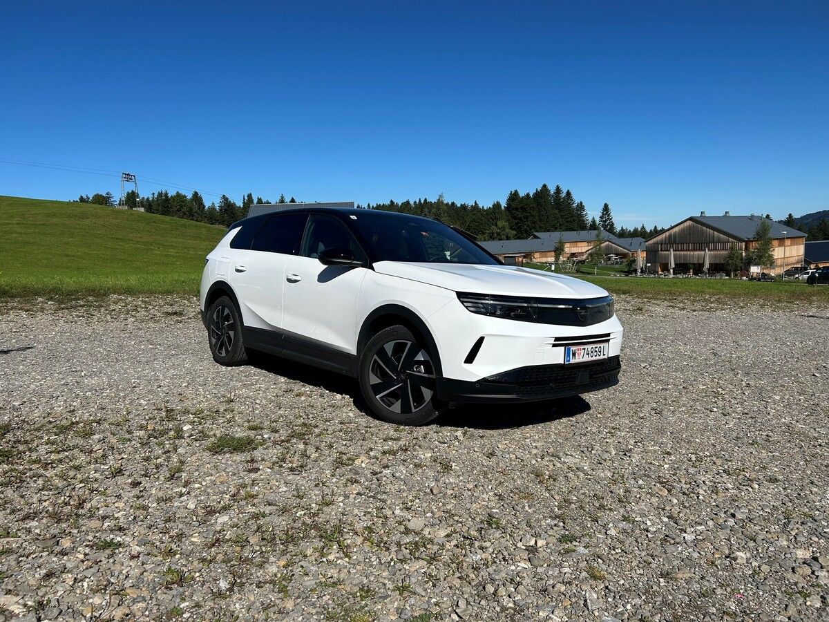 Der Grandland ist das SUV-Flaggschiff von Opel.