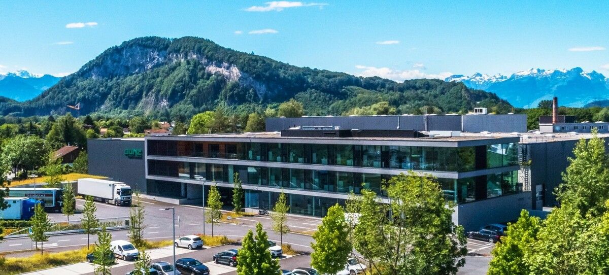 Der Lebensmittelhändler aus Mäder steigert Umsatz und stärkt seine Eigenkapitalbasis – trotz sinkender Gewinnmarge und gestiegener Kosten.⇒fa