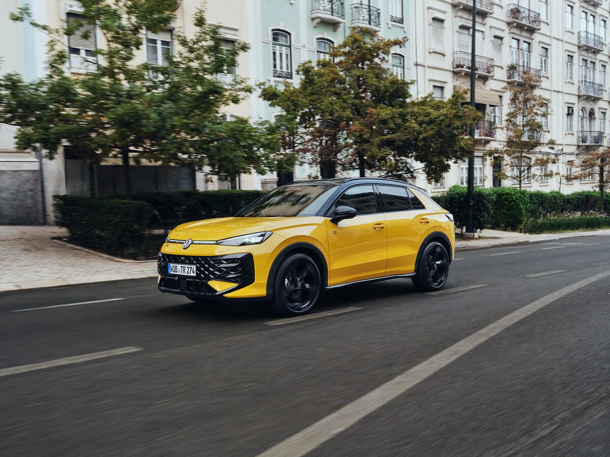 Der neue VW T-Roc wird im Laufe des Jahres auch erstmals als selbstladender Voll-Hybrid angeboten.⇒Porsche Holding
