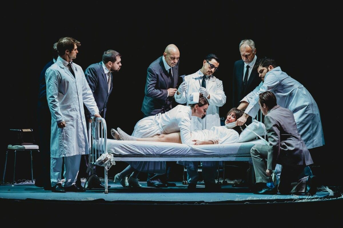 Der Wahnsinn lauert bei dem Donizetti-Werk schon im Libretto von Salvadore Cammarano. ⇒APA/TIROLER FESTSPIELE ERL/XIOMARA BENDER