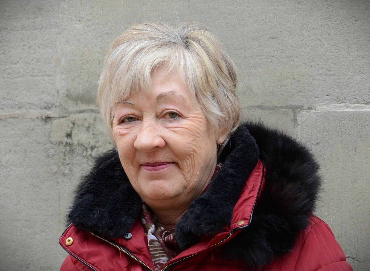 Die ehrenamtliche Ombudsfrau Sissy Matt begleitet Menschen, die Hilfe brauchen. ⇒hrj (4)